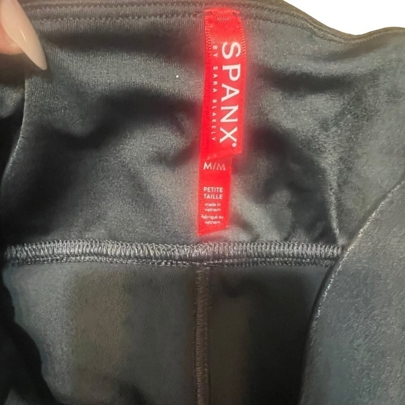 SPANX black faux leather leggings medium petite - Picture 8 of 13